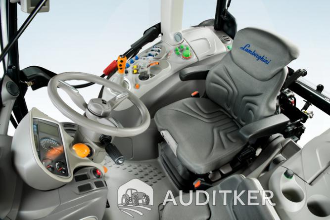 Lamborghini Traktor Stúdió 2013 Auditker