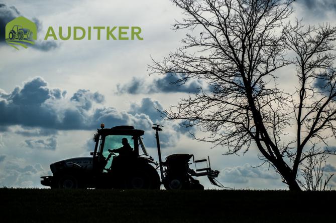 Pöttinger Vitasem 302 Classic AuditKer Lamborghini Traktor