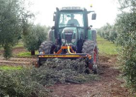 BERTI PICKER F180 Gyümölcstermesztés gépei, Gallykezelés